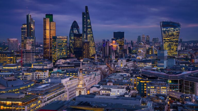 London cityscape at night